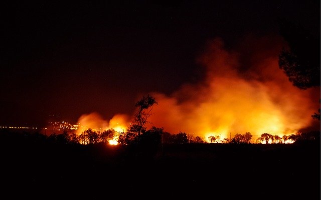 fire-2730796_640